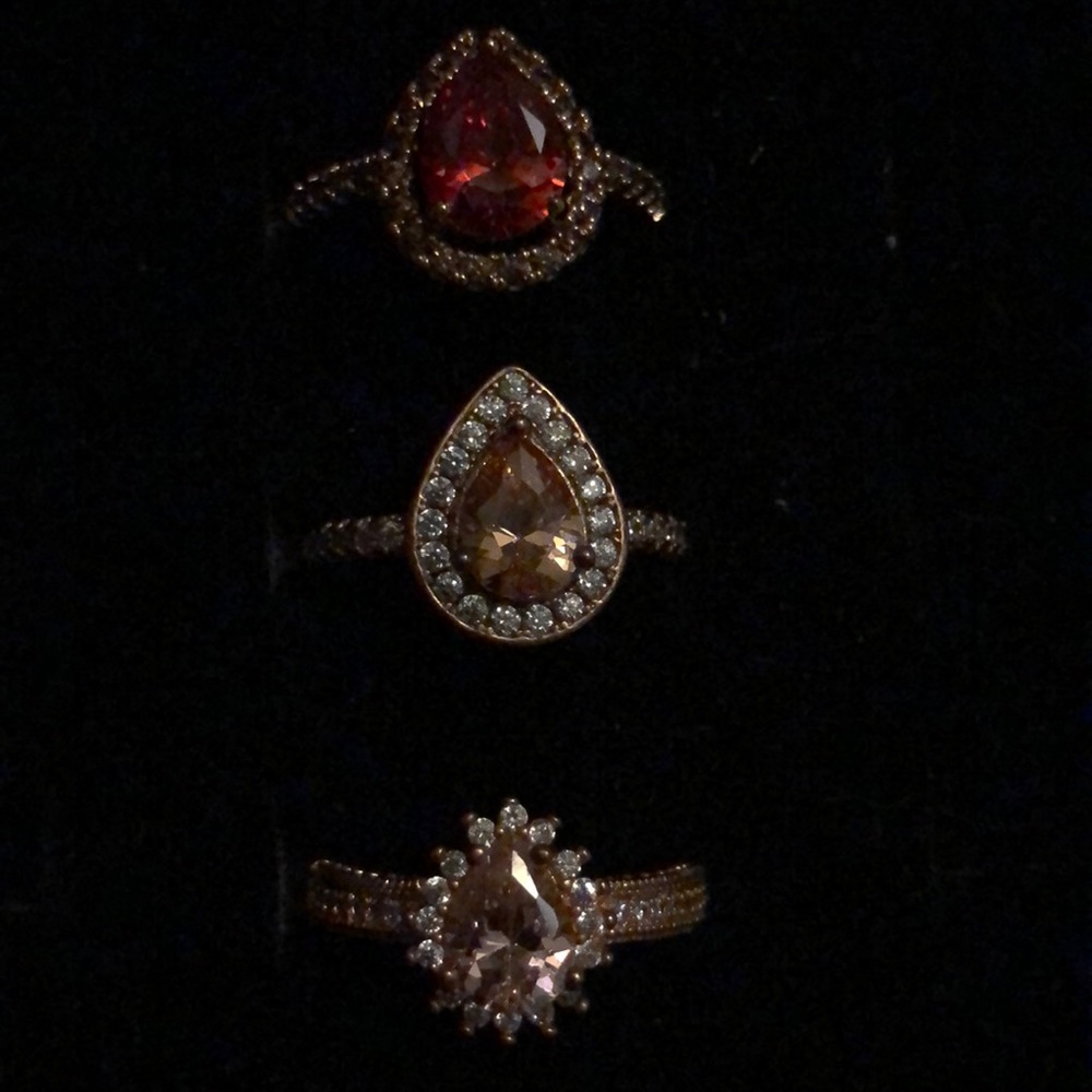 Fragrant jewels rose gold pears size 7